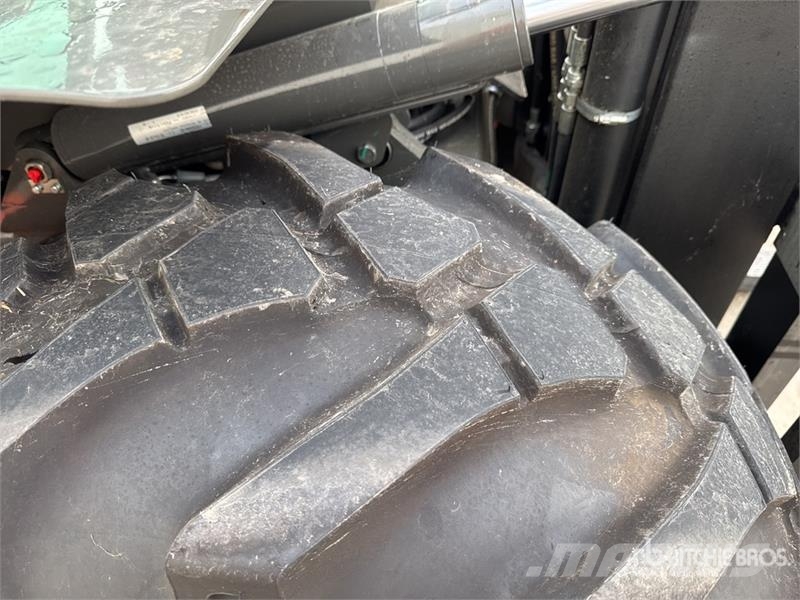 Ausa C501HX4 5000 kg 4x4 Rough Terrain Forklift (Unused شاحنات الطرق الوعرة