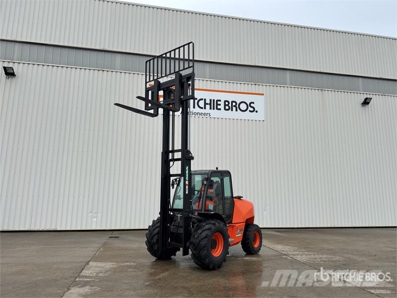 Ausa C501HX4 5000 kg 4x4 Rough Terrain Forklift (Unused Камиони за херавни местности