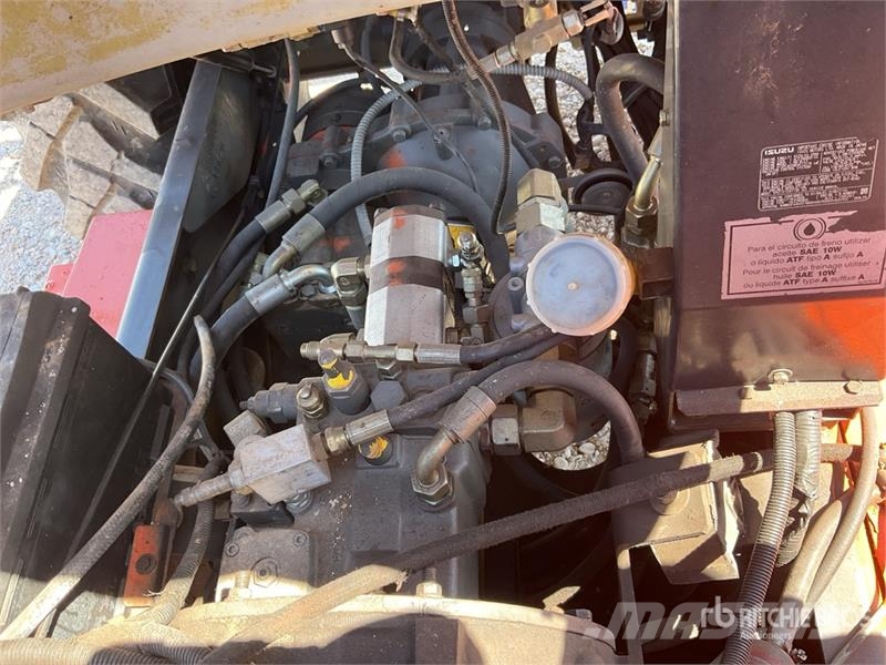 Ausa CH200 4x4 Rough Terrain Forklift شاحنات الطرق الوعرة