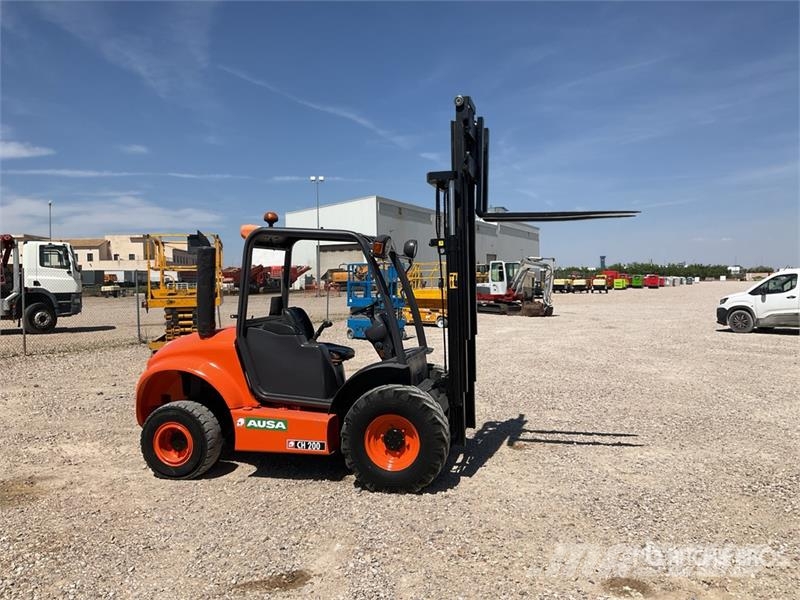 Ausa CH200 4x4 Rough Terrain Forklift شاحنات الطرق الوعرة