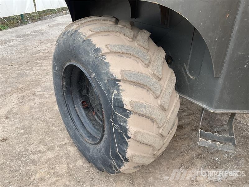 Ausa D1000AP 9 ton 4x4 Dumper Minidumprar