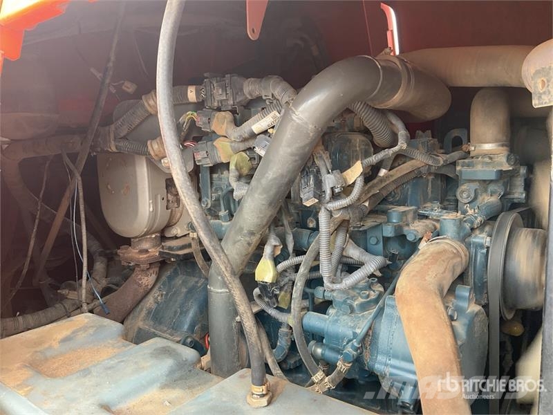 Ausa D1000AP 9 ton 4x4 Dumper Minidumprar