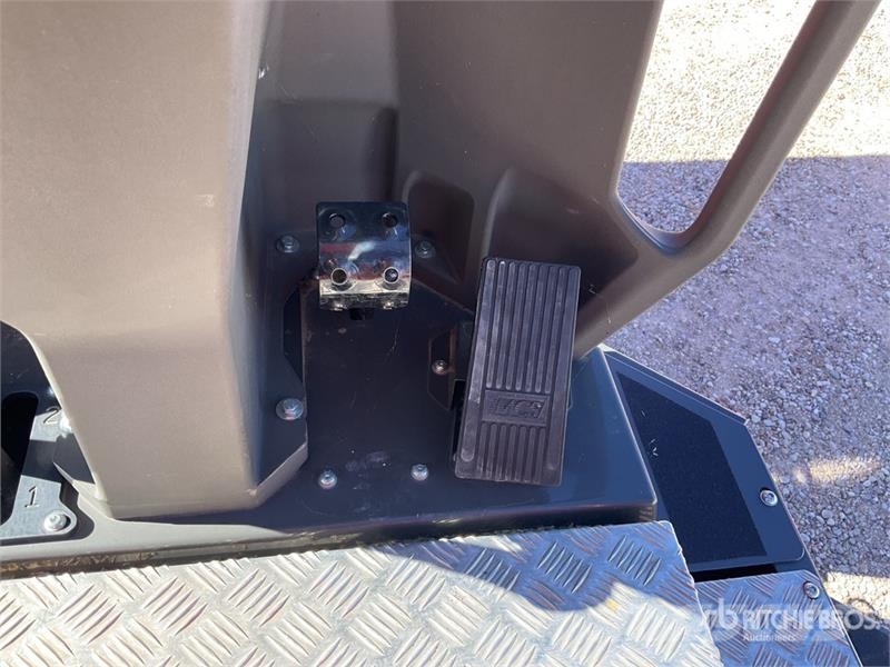 Ausa D1001APG 4x4 Swivel Dumper (Unused) Demperi za gradilišta