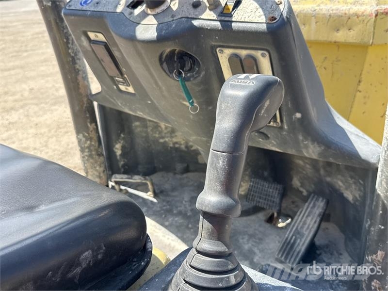 Ausa D120AHG 1.2 t 4x4 Swivel Motobasculeur Dumper Stavebné sklápače