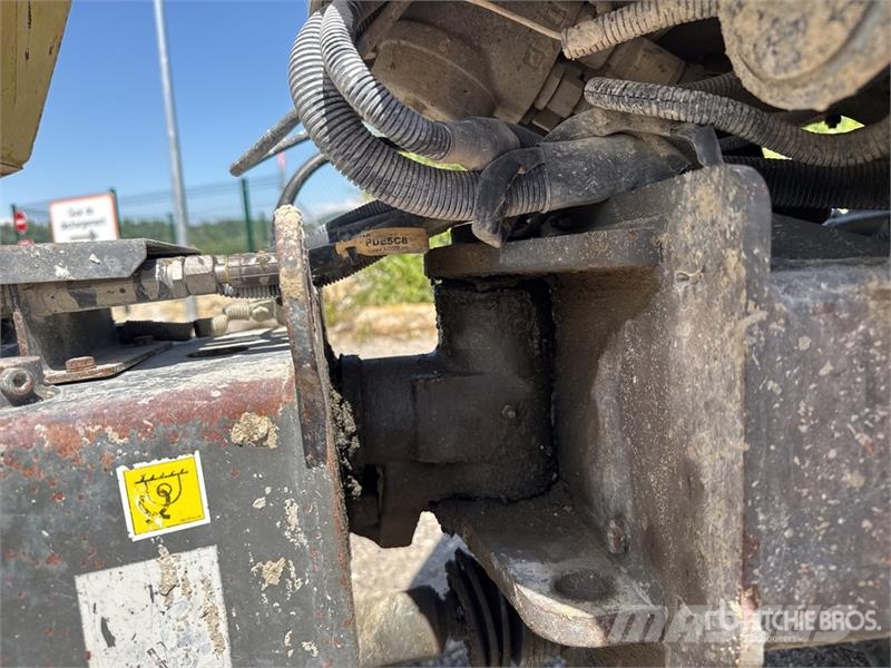 Ausa D120AHG 1.2 t 4x4 Swivel Motobasculeur Dumper Stavebné sklápače