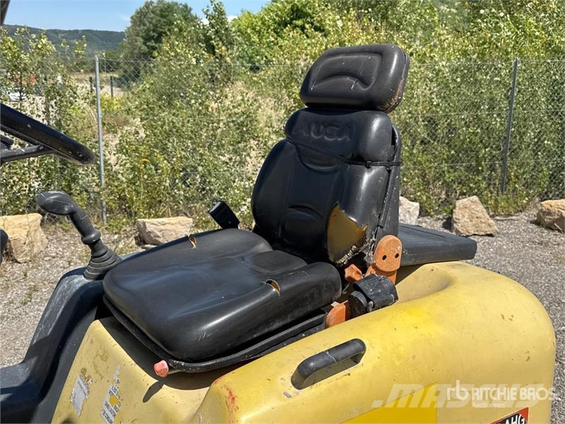 Ausa D120AHG 1.2 t 4x4 Swivel Motobasculeur Dumper Stavebné sklápače