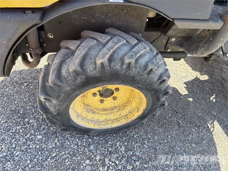 Ausa D120AHG 1.2 t 4x4 Swivel Motobasculeur Dumper Stavebné sklápače