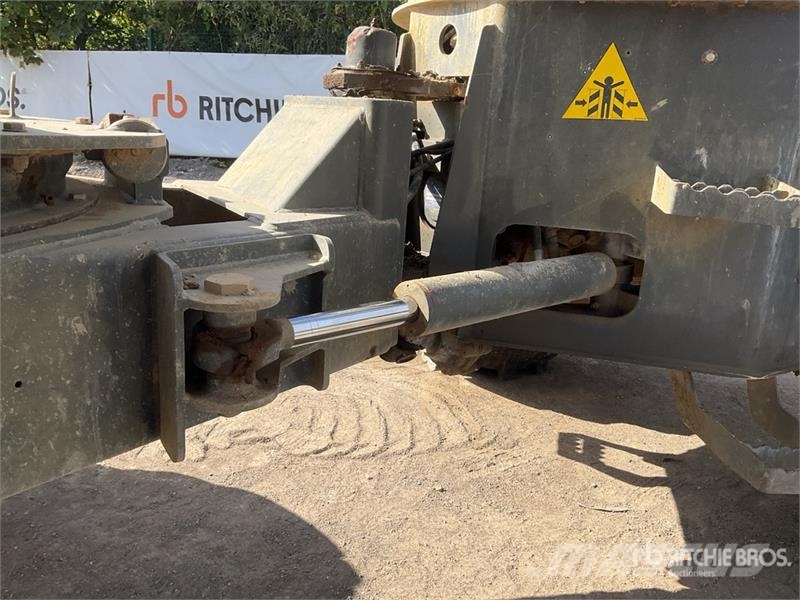 Ausa D600APG عربات نقل قلابة للمواقع