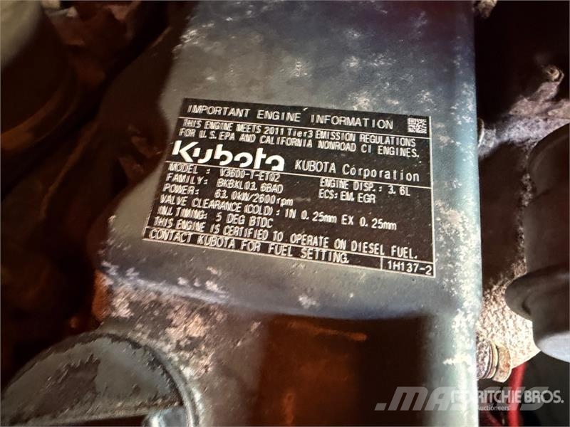 Ausa D600APG Damperi za gradilište