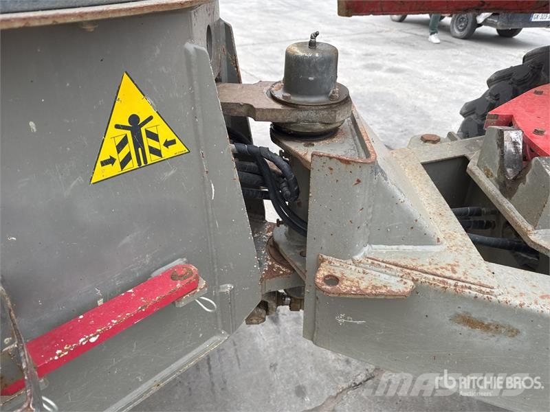 Ausa D600APG Dumpere