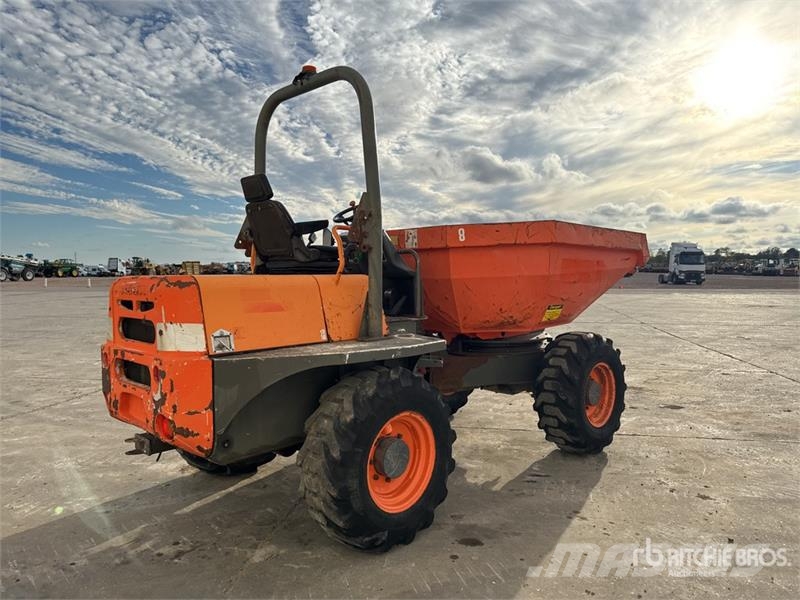 Ausa D600APG Damperi za gradilište