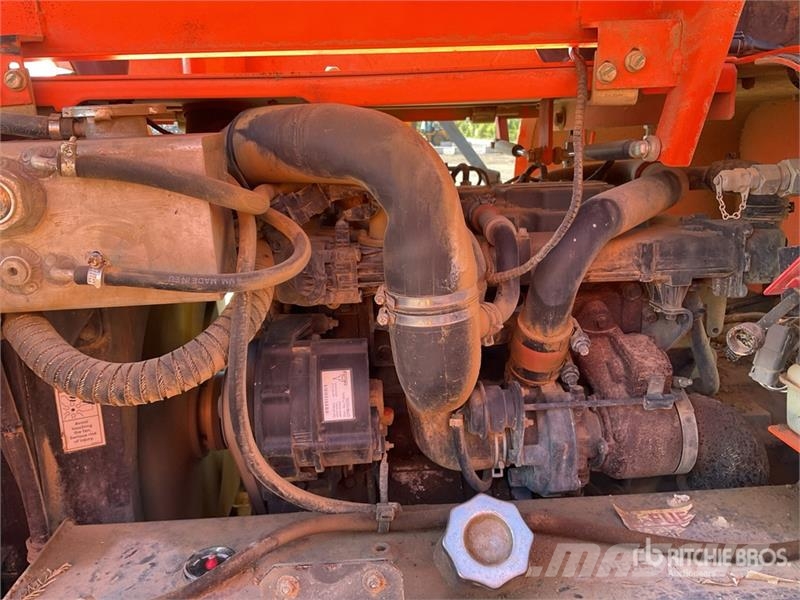Ausa D600APG عربات نقل قلابة للمواقع