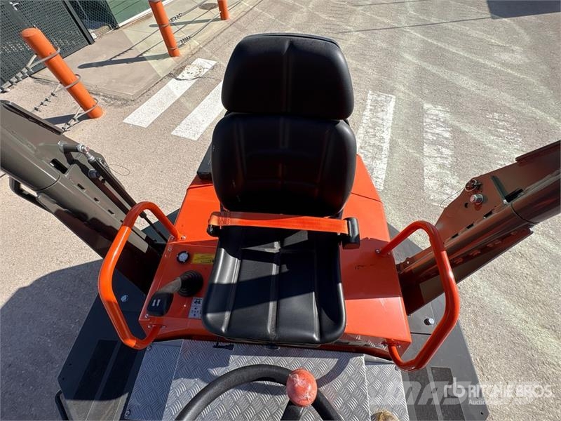 Ausa D601 AHG 4x4 Swivel Dumper (Unused) Dumpere