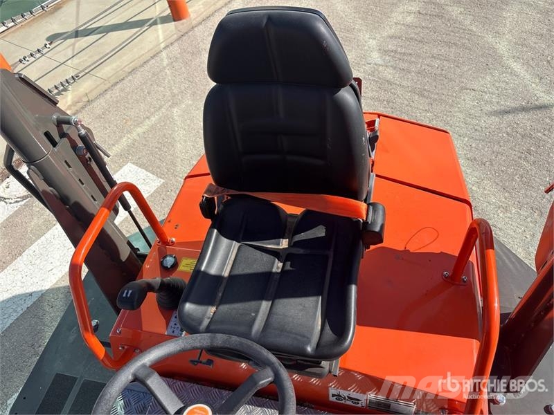 Ausa D601APG 4x4 Swivel Dumper (Unused) Demperi za gradilišta