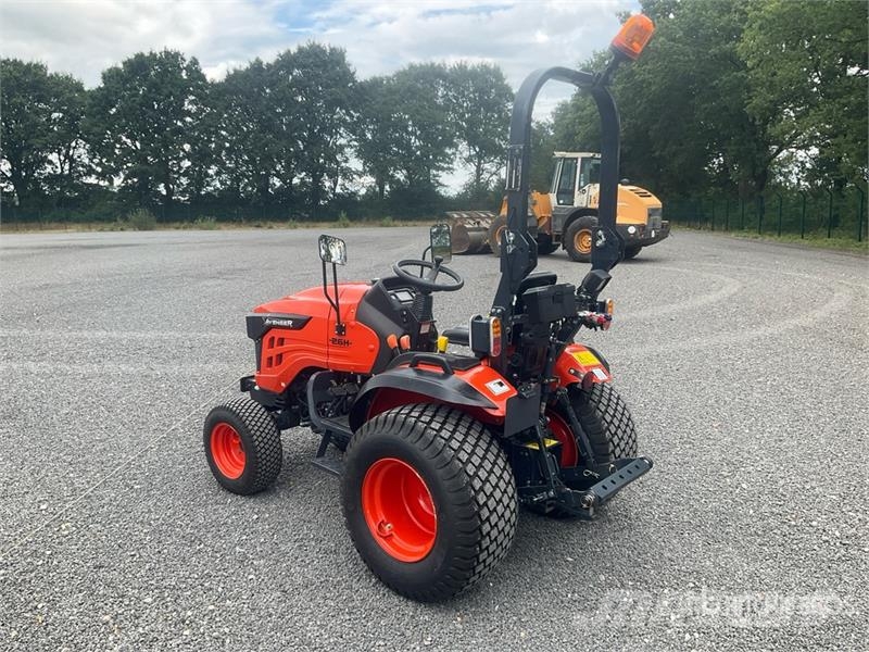 Avenger 26 Hst 4WD Utility Tractor Taajamatraktorit