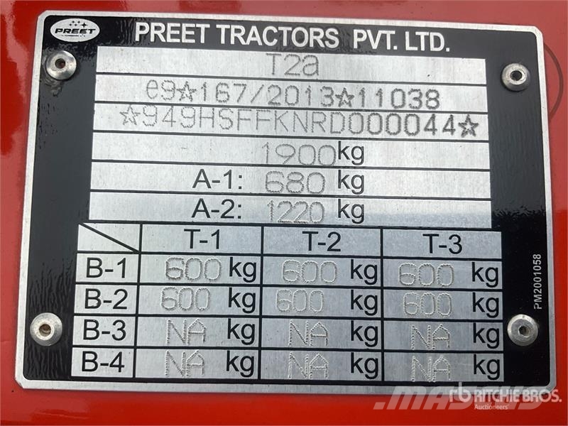 Avenger 26 Hst 4WD Utility Tractor Taajamatraktorit