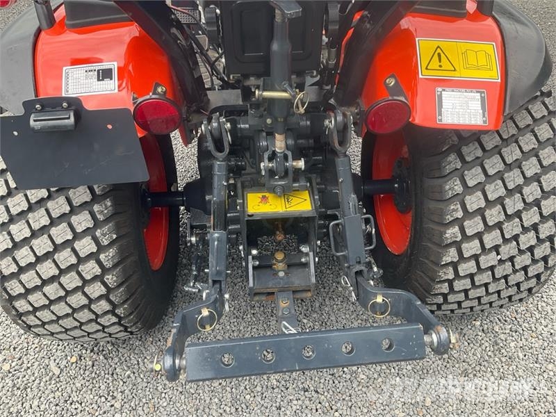 Avenger 26 Hst 4WD Utility Tractor Taajamatraktorit