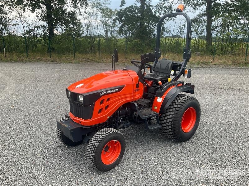 Avenger 26 Hst 4WD Utility Tractor Taajamatraktorit