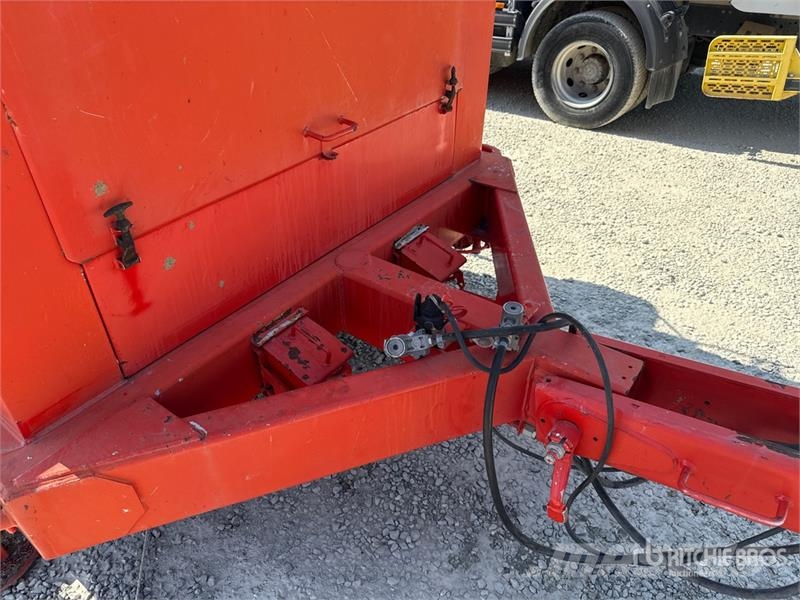 Bagela BA1000 T/A Asphalt Trailer Asfalto mašinų priedai