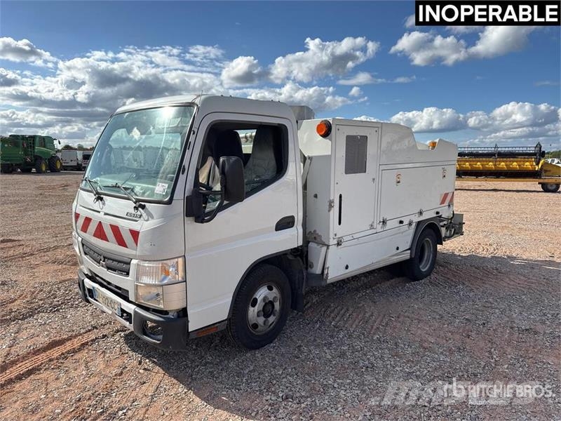 Baroclean Miami Fuso on Fuso Canter 6S15 4x2 Cami Camion vidanje