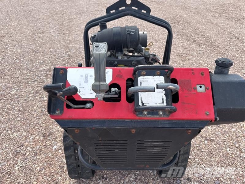 Barreto E30SGB الكاسحات وقلابات التربة ذات المحركات