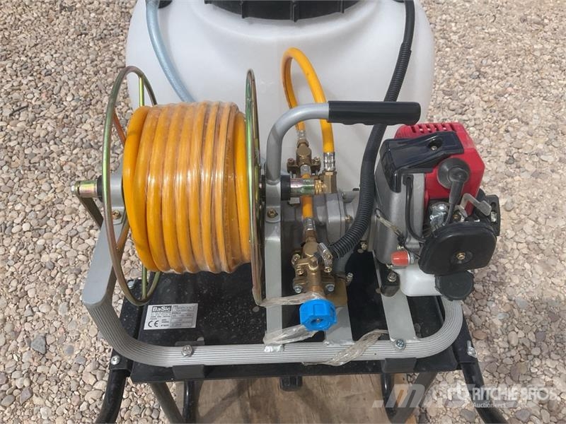 Basic 100 LTS Wheelbarrow sprayer (Unused) Otra maquinaria agrícola