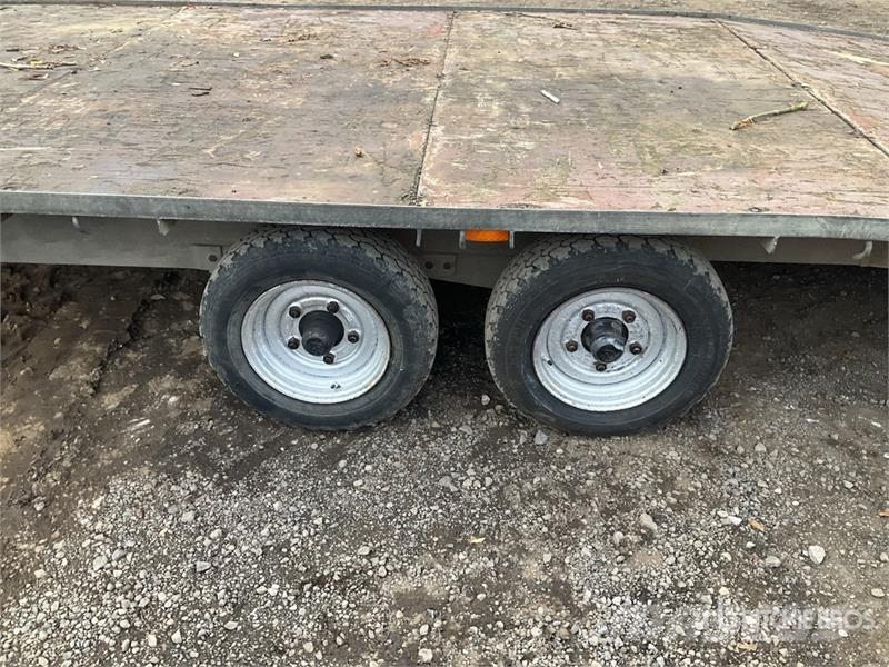 Bateson 4.9 m T/A Equipment Trailer Vehicle transport trailers