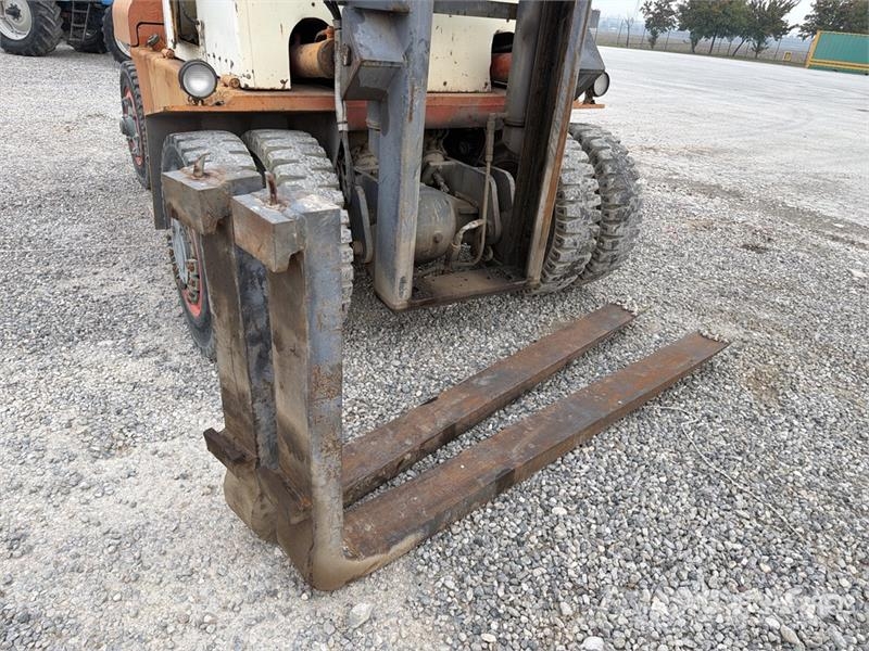 Battioni e Pagani FX 120 12000 kg Forklift (Inoperable) Diger