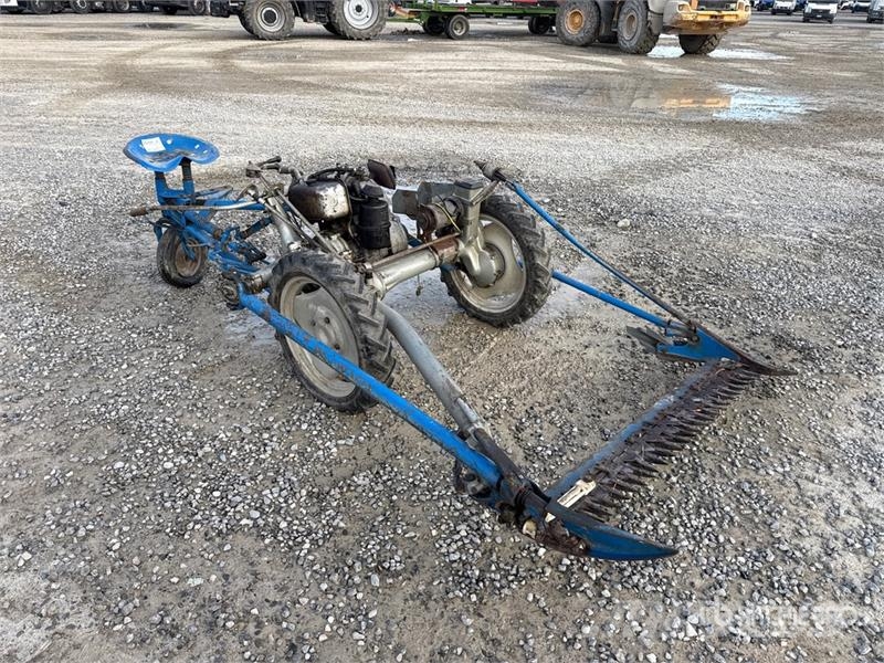 BCS Lawn Mower (Inoperable) ركوب الحشائش