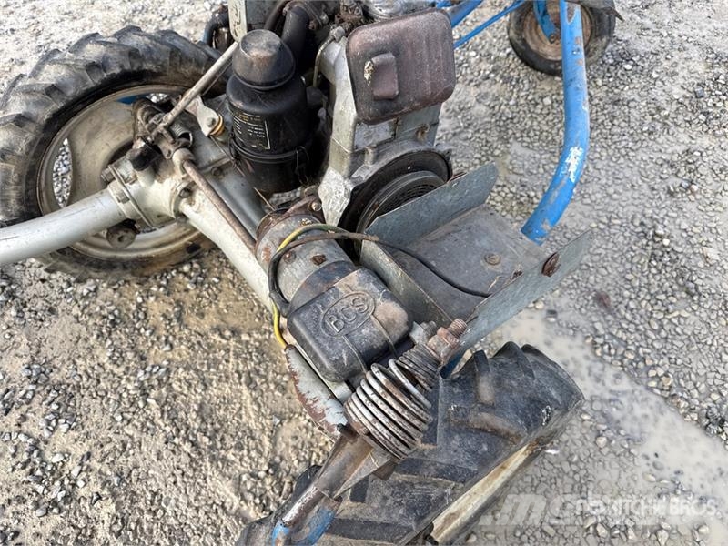 BCS Lawn Mower (Inoperable) ركوب الحشائش