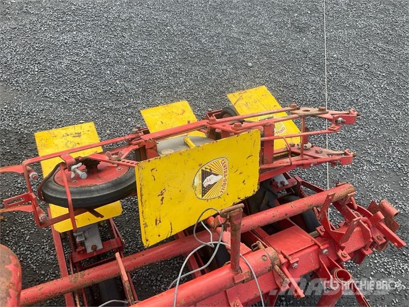 Becker Centra-Drill Seeder Drills