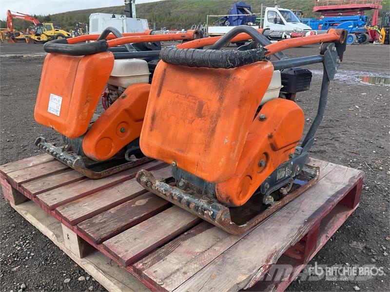 Belle of (2) Belle FC4000E Vibratory Plate Compactor Plate compactors