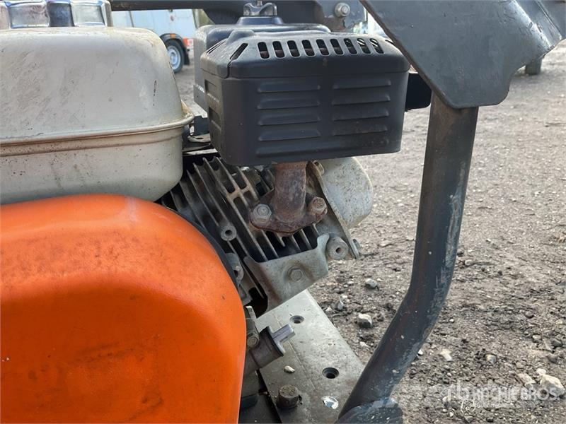 Belle of (2) Belle FC4000E Vibratory Plate Compactor Plate compactors