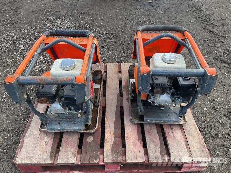 Belle of (2) Belle FC4000E Vibratory Plate Compactor Plate compactors