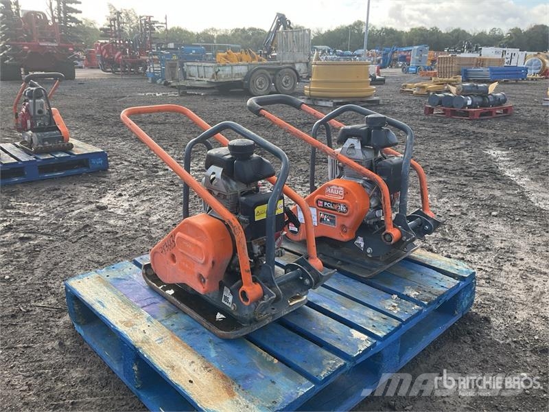 Belle of (2) Belle LC3251 Vibratory Plate Compactor Placas compactadoras