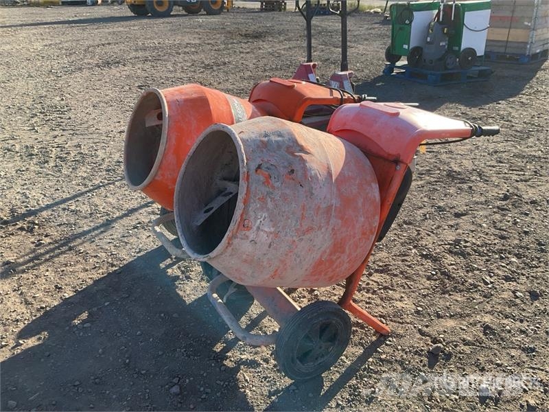 Belle of (2) Belle M12 Electric Portable Concrete Mixer Betong/sement blandere