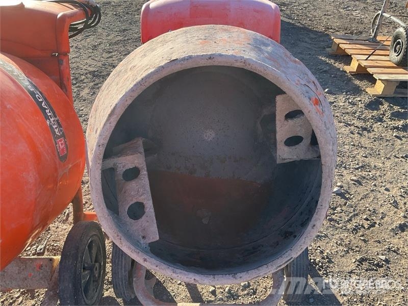 Belle of (2) Belle M12 Electric Portable Concrete Mixer Betong/sement blandere