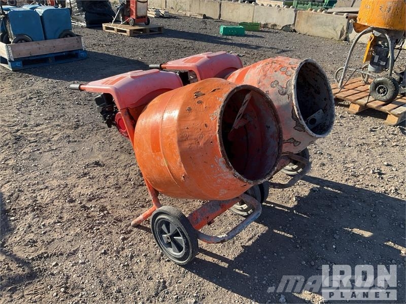 Belle of (2) Belle Portable Concrete Mixer Betong/sement blandere