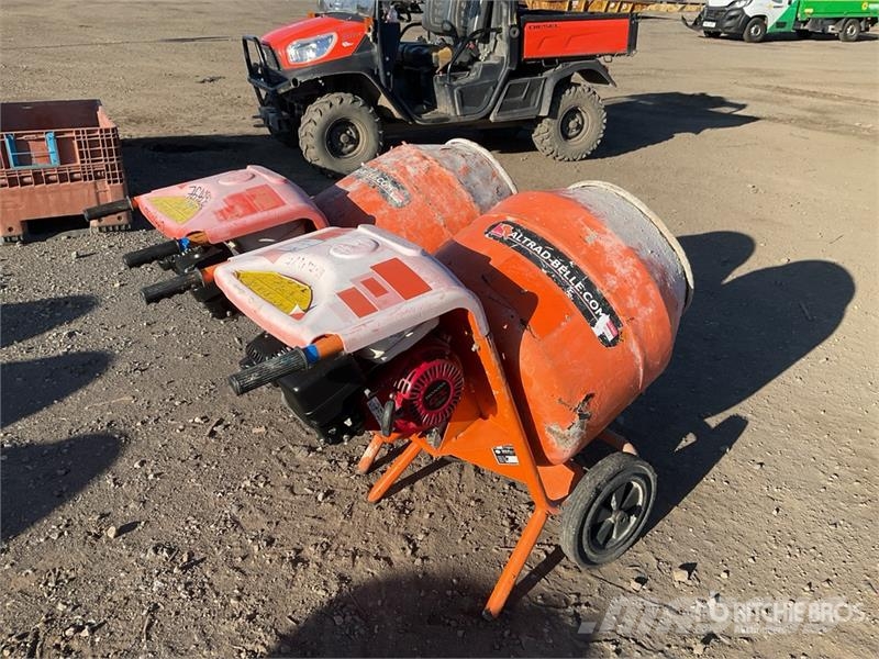 Belle of (2) Belle Portable Concrete Mixer Betong/sement blandere
