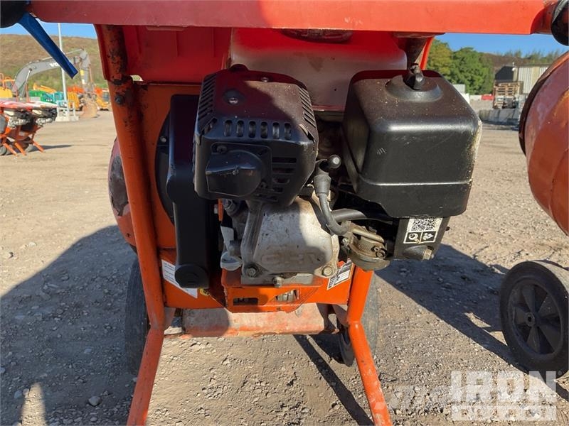 Belle of (2) Belle Portable Concrete Mixer Betong/sement blandere