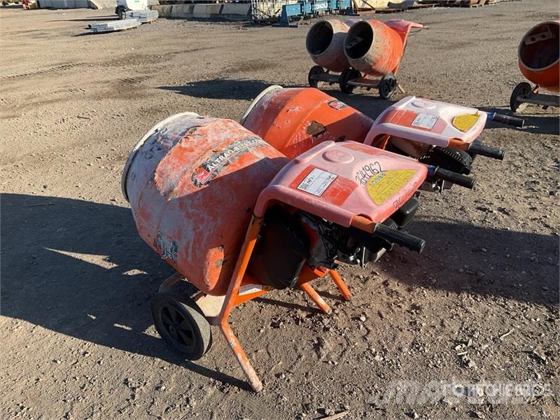 Belle of (2) Belle Portable Concrete Mixer Betong/sement blandere