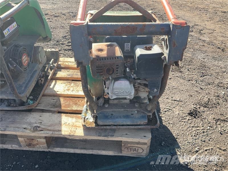 Belle of (2) Belle Vibratory Plate Compactor Vibro plošče
