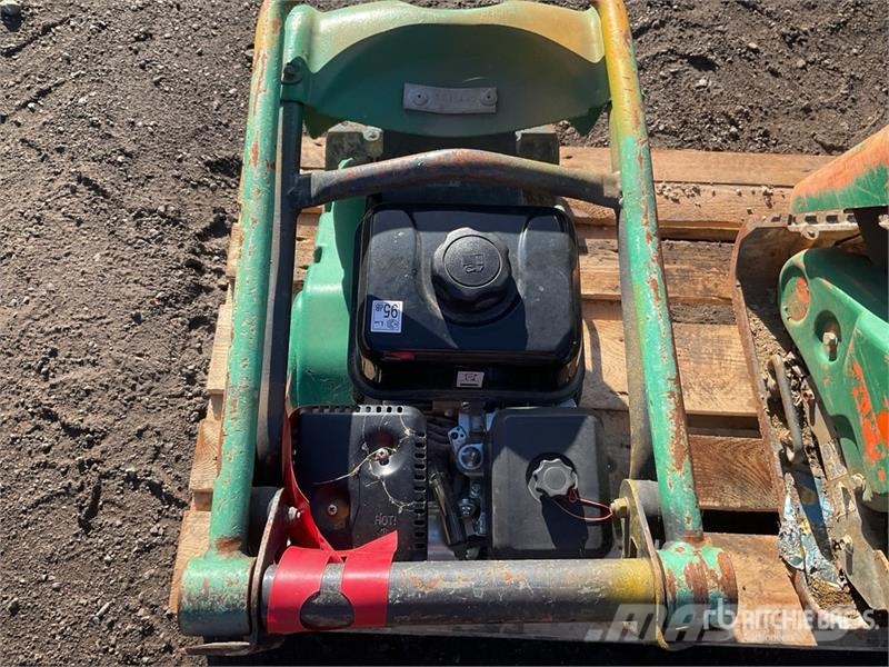 Belle of (2) Belle Vibratory Plate Compactor Vibro plošče