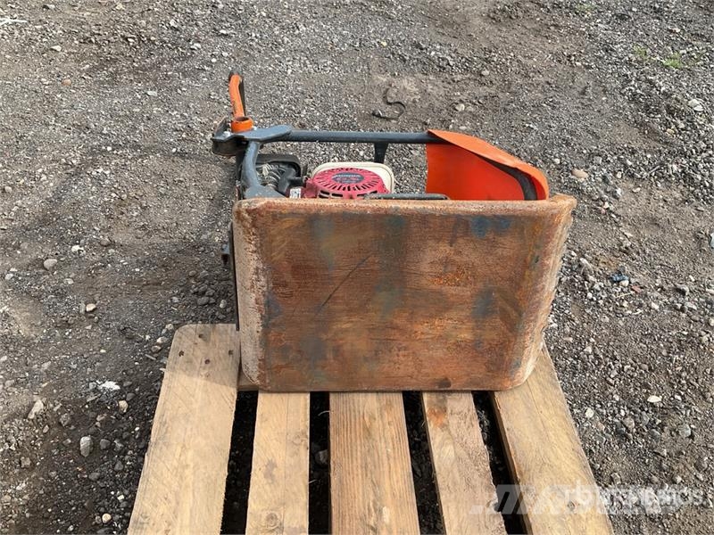 Belle of (2) Belle Vibratory Plate Compactor Vibratori