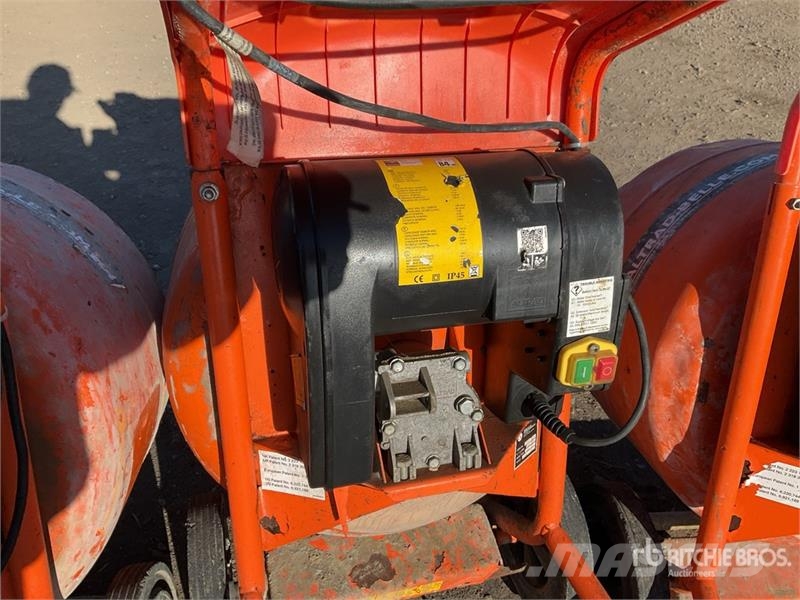 Belle of (3) Belle Electric Portable Concrete Mixer Betong/sement blandere