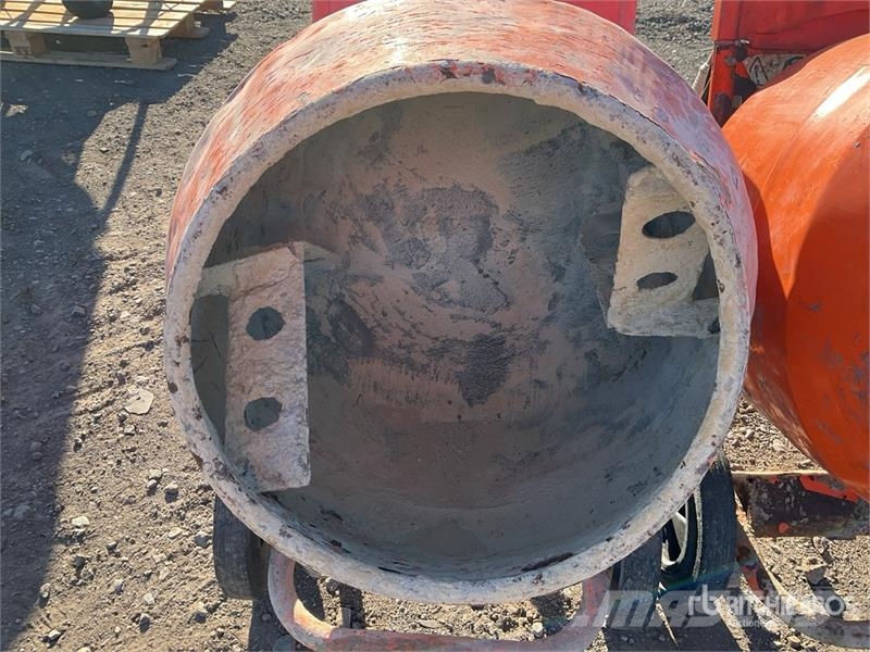 Belle of (3) Belle Electric Portable Concrete Mixer Betong/sement blandere