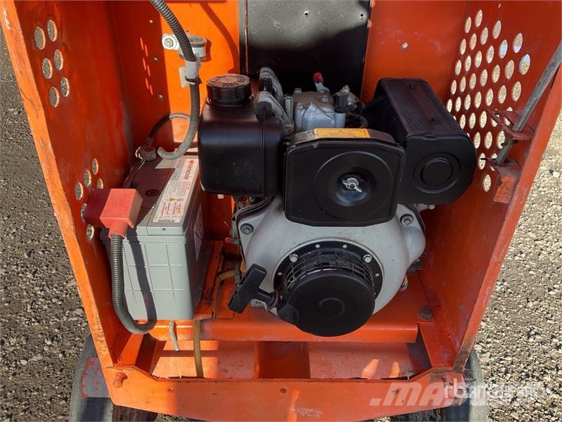 Belle PM20 Portable Concrete Mixer Бетонозмішувачі
