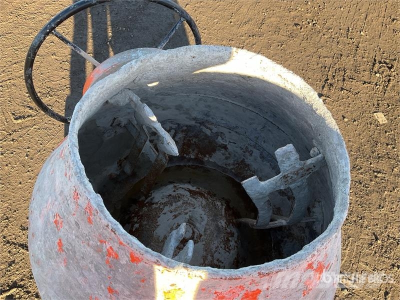 Belle PM20 Portable Concrete Mixer Бетонозмішувачі