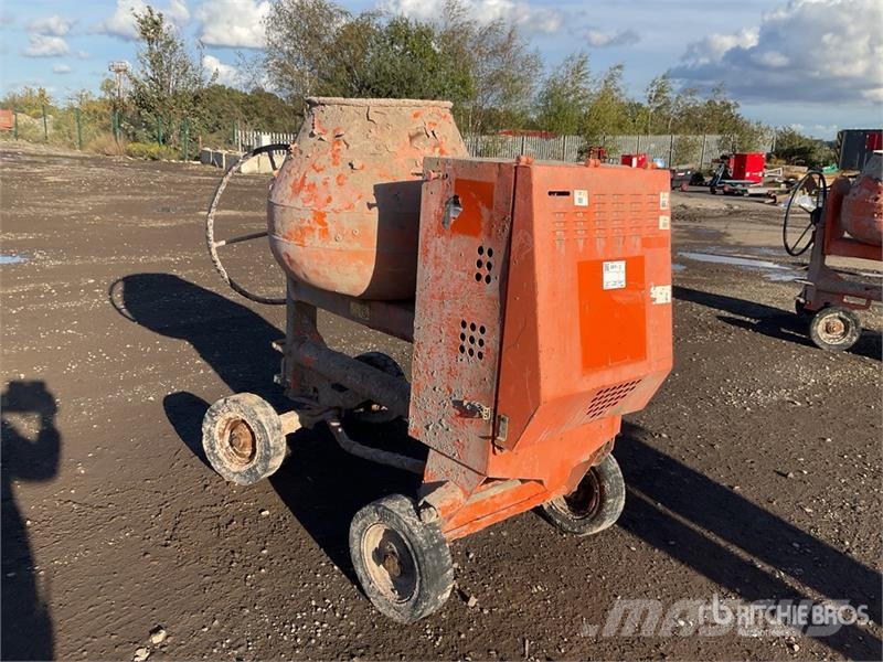 Belle PM38 Portable Concrete Mixer Бетонозмішувачі