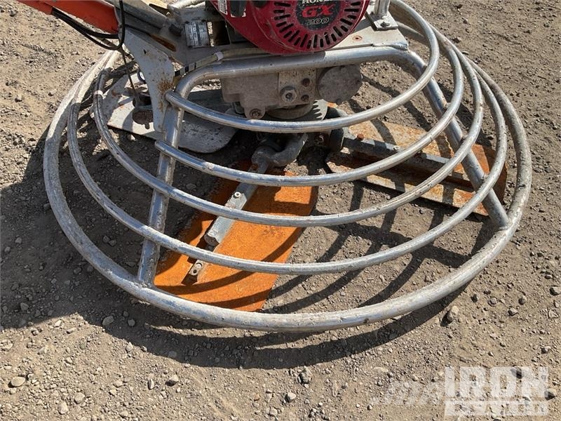 Belle PTLW931 Power Trowel Gladilice za beton - hellikopteri